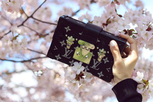 FIRST SIGNS OF SAKURA! And an other deal shot from my lovely LV bag : http://jenniferbachdim.com/2015/04/26/first-signs-of-sakura/ #LouisVuitton #PetiteMalle