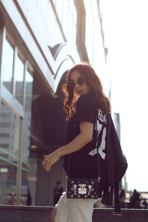 BOYFRIEND CITY CHIC! Don't we all have those days where we wanna walk around the city feeling comfy and casual yet chic &amp;amp; sophisticated? I'm having the perfect look, head over to http://jenniferbachdim.com/2015/05/06/boyfriend-city-chic/ to see the whole look. #OOTD #Balr