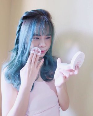 In love with this latest photoshoot 😍
#clozetteid #starclozette #bloggerbabes #cathydollbloggercontest #aacushion #haircrush #unicornhair #bluegreenhair #motd #makeup #koreanmakeup #asian #beautybloggerid #beautyblogger