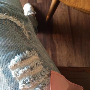 Details.. .
.
Patched Ashton Jeans by @cottonink 
#clozetteid #clozette #clozettedaily #rippedjeans #cottoninkxdianpelangi #cottonink
