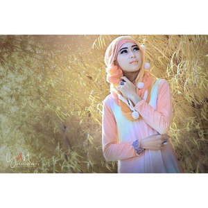 Ligart FG by.romi zeko #hijabindonesia  #hijab_fashionlove #hijabstyle  #hijab  #hijaber  #hijabclub_id #hijabersinlove #happy #elhasbuevent  #wbstudio #riamiranda  #riamirandaxclozetteindonesia #thequeen #indomodel  #indomovie  #photografer  #simplytouchphotography  #shopiemartin  #dianpelangi  #fashionable  #gadissampul2014  #komunitashijab_indonesia #kartini #clozetteid #beautyhijabstyle  #magazinestyle #mnctv