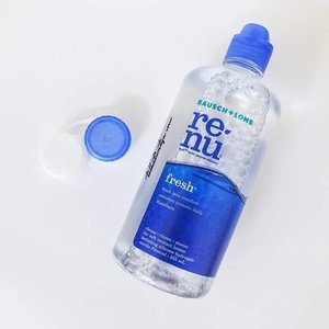 If you are looking for a great product which can clean your softlens effectively, this product is a steal! Re.Nu Fresh Multipurpose Solution makes my softlens comfortable to use everyday... #renumultipurposesolution #multipurposesolution #softlens #contactlens #cairansoftlens #cairanpembersihsoftlens #talkativetya #indonesianhijabblogger #indonesianbeautyblogger #bblogid #bblogger #clozetteid #renufreshsolution