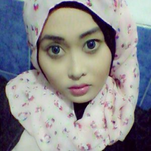 get ur face like a doll face #ClozetteID #hijabers #lovehijab #cute