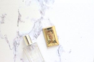 Breakfast with gold and perfume #instagood #clozetteid #clozettedaily