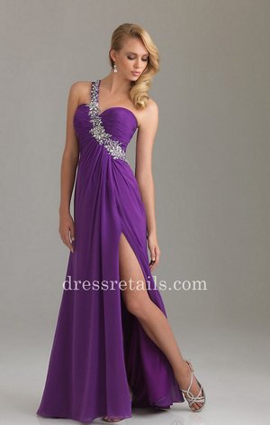  This Prom Dress Features a Sweetheart Neckline, Sparkling One Shoulder Bodice, High Side Slit with Sexy Open Back. Silhouette: A-LineNeckline: One-ShoulderGown Length: LongWaistline: NaturalSleeve Style: Sleeveless
