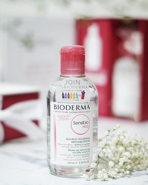 New post is up on my blog about this holy grail product by @bioderma_indonesia. Simply click the link on my bio.
-
Anyway, @sociolla is having special promo for @bioderma_indonesia Sensibio H2O products until 31 May 2017:
1. Sensibio H2O 100 ml : IDR 99.000 (from IDR 143.000)
2. Bundling Sensibio H2O 250 ml + Sensibio H2O 100 ml + free pouch : IDR 231.000 (from IDR 374.000)
2. Sensibio H2O 500 ml : IDR 272.800 (from IDR 341.000)

#bioderma_indonesia #biodermasensibio #sociolla #sociollabloggernetwork