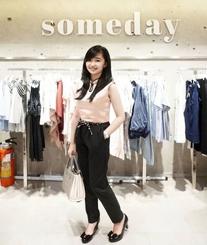 Attending @someday.indo grand opening "Summer Fling Party" at @malciputrajkt. All items are 20% off only for today! ❤
-
📷: @gianciana
#clozetteid #clozetteambassador