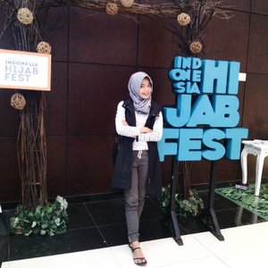 No more fake smile.#hijabers #hijabfest #Surabaya #ootdhijab  #hootdduahijab #HOOTD #clozetteid