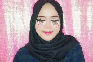 Holla😂😂Masih belajar, jadi moon maap kalo rada messy🤣Inspired by : @laviedunprince ..#beautybloggerindonesia #makeupisart #makeup #makeuptutorial #facepainting #makeupbynfb #art #emoticon #emoji  #100daysofmakeup #bunnyneedsmakeup #clozetteid #facepaint #cute