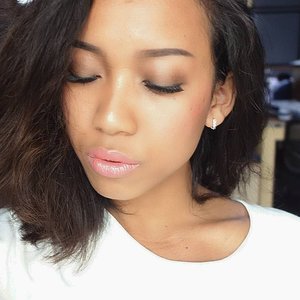 Recreated Blushing Gleam look from Make Over Summer 2018 trend look. @makeoverid  #makeoverxjfw2018 #makeoverwanted #makeovergiveaway .
.
.
. .
.

#sakuralisha #independentwoman #indonesianbeautyblogger #jakarta #beautybloggers #beauty #blogger #followback #followforfollow #likeforlike #instagood #likeforfollow #followme #like4like #follow4follow #instagram #fotd #dagelan #indonesia #makeupoftheday #makeup #clozetteid
#indobeautygram
