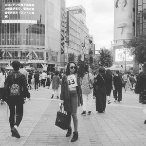 #throwback Japan ❤ ... .. #sakuralisha #independentwoman #indonesianbeautyblogger #shibuya #trip #travels #holiday #traveller #travellife #followback #followforfollow #likeforlike #instagood #likeforfollow #followme #like4like #follow4follow #instagram #tokyo #ootd #blackandwhite #fashion #travelphotography #clozetteid #autumn #japan