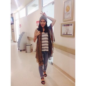 👖✂️〰 #tuque #casual #clozetteID #fashion #ootd #tbt #strip #H&M #rubi #gravityelement #grey #vsco #vscocam #vscogrid #vscophile #outfit #hospital #puri