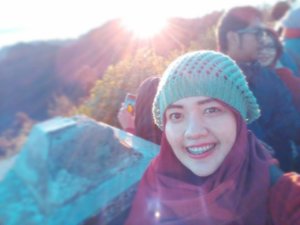 #throwback Sunrise selfie with.. batur!
.
.
.
.
.
.
.

#vsco #vscocam #throwbackthursday #livefolk #bromo #instagood #traveling #trip #adventure #wanderlust #world #mountain #earth #sky #indonesia #tbt #green #clozetteid #sunrise #photoshoot #picoftheday #Eastjava #photooftheday #travel #photography #outdoors #like4like #likeforlike #nature
