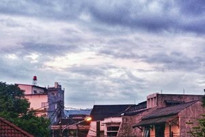 I'm going to make you so proud. 
Sincerely,
My self
.
.
.
.
#vsco #vscocam #vscogood #livefolk #clozetteid #instadaily #yolo #nature #home #house #blue #quotes #instatravel #picoftheday #travel #travelgram #wonderlust #explorebandung #bandung #photoshoot #building #cloudy #sky #photooftheday #sunset #ramadan #photography #outdoors #throwback #blogger