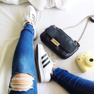 Tuesday Shoesday with my favorite pair of sneakers 👟 #tuesdayshoesday #addidas .
.
.
.
.
.
#ootd #photooftheday #fashionblogger #igers #instadaily #mumbai #indian #jakarta #love #blogger #clozetteid #midwestbloggers #like4like #instafashion #igfashion #fashiongram #whatiwore #streetstyleindia #bloggersuperlooks #prettylittleiiinspo #styletip #lovesavy #stylecollective