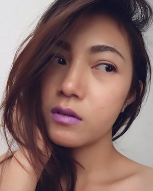 .
Just paint me purple 💜
Lips: @nyxcosmetics_indonesia Macaron Lippie in Violette
and yes it's my very first purple lipstick, and I love it!! 💋
.
#nyxcosmetics #nyxcosmeticsid #lipsfestivalpop #violettelips #macaronlippie #lipstickaddict #lipsticklesbian #lipstickjunkie #bblogger #bloggerslife #indonesianbeautyblogger #clozetteid #purplelipsdontcare #mommyblogger #bloggerindonesia