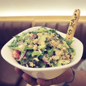 .
Salad, anyone??
.
@saladstopid - One In A Melon Salad
#happybreakfast 💕
.
#goodmorning #morningfuel #salad #healthylife #foodie #foodporn #foodgasm #bloggerslife #clozetteid #potd #bestoftheday
