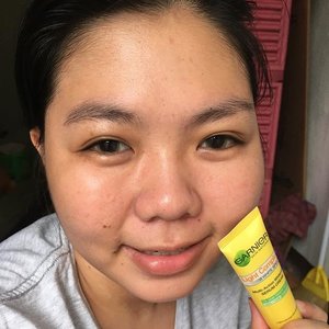 Have you post No Makeup Selfie ? It's okay as long got my @garnierindonesia serum cream , I have oily combination skin and this cream works for my skin , love love 👍🏻 , it's not sticky at all  and make my face feels velvety after using this @clozetteid  #MyBeautyGuide #CantikUntukSemua #ClozetteID