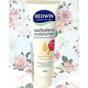 New blog post is up 😁http://innovamei.blogspot.co.id/2015/10/review-redwin-sorbolene-moisturiser-for.html?m=1#productreviews #beautyblogger #clozetteid #sorbolene #redwin