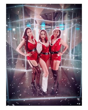 ❄️ Ho... Ho... Ho... ❄️
🎄Merry Christmas 🎄 
#ladies_journal #christmas #merrychristmas #clozetteid #clozette #santarina #santa #festive #holiday