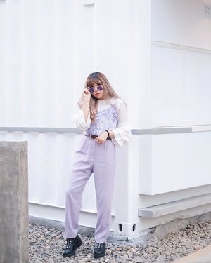 Violet shades, violet top, violet pants. Cus, why not? 😉
.
.
.
📷 @fikrylubiss .
.
.
#clozette #clozetteID #ggrep #ggreptrend #ggrepstyle #looksootd #lookbook #cgstreetstyle #cidstreetstyle #medanbeautygram