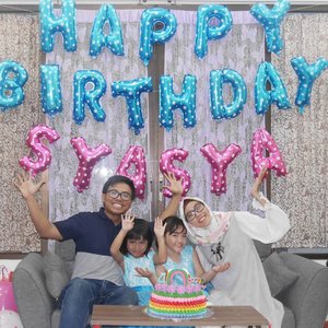 Happy birthday dede syasya. We 💖 you... 🎉🎁🎂
.
.
.
#birthday #birthdaygirl #clozetteid #lifestyle #life #clozettedaily #family