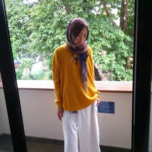 Be wise....#ClozetteID #clozettedaily #casual #hijab #bloggerlife #starclozetter #day #bloggerindo #blogger #yellow #ootd #hijablook
