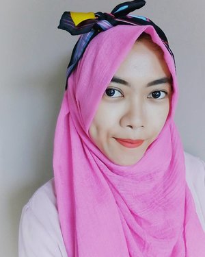 an orange lip to colour up the day. 💄 By @mustikaratuind mattelipcream
.
.
.
.
#ClozetteID #Lipstick #makeup #beauty #beautyblogger #indonesianfemalebloggers #indonesianfemalevloggers #indobeautygram #bloggerindo #bloggerperempuan #kbbv #starclozetter #mustikaratu #mattelipcream #indobeautyblogger #indonesianhijabblogger #mustikaratumattelipcream