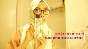 Halo semuaa..
Udah baca review terbaruku tentang Make Over Micellar Water? Ampuh enggak sih micellar water dari @makeoverid ini?
Sekarang aku punya video reviewnya yg bisa langsung kalian tonton di yt channelku atau direct linknya bisa langsung klik di profile👆 
Have a good day 💕
.
.
.
#clozetteID #review #beautyreview #MakeOverID #MakeoverMicellarWater #Micellarwater #bloggerindonesia #vloggerindonesia #indobeautyblogger #indonesianfemaleblogger #indonesianhijabblogger #beaufavele #beaufavelebyDian #indobeautygram #tampilcantik @indobeautygram @tampilcantik