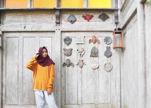 Casy kinda day.......#Clozetteid #clozettedaily #life #lifestyle #bloggerlife #blogger #lifestyleblogger #travel #travelblogger #travelingwithhijab #hijabtraveller #lumix #lumix_id #lumixindonesia #takenwithlumix #bloggerindo #libertytodiscover #indonesianfashionblogger #fashion #earthtone #modest #modeststyle #fashionblogger #bloggerindonesia #imatpesona #casual