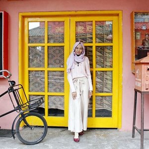Human is a unique creature. Let's appreciate and respect each other ❤..#ClozetteID #OOTD #screenhotthelook #muffest #ootdchallenge #hijabootdindo #hijab