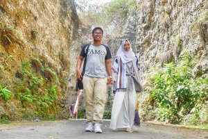 Walk beside me and don't leave me behind. .
.
.
.
.
.
.
.

#ClozetteID #life #travel #traveller #lifestyle #blogger #couple #husbandandwife #marriage #diarijourney #ceritadianari #diari26 #bali #baliindonesia #balidaily #explorebali #blogger #travelblogger #bloggerindo #bloggerindonesia #indoblogger #lifestyleblogger #couplegoals #coupletraveller