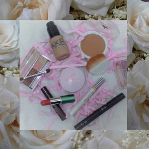 Ma supernatural and simply makeup tools. How about you girls? @mitasantika03 @gigigiani 
#ClozetteID #TWOnderfulJourney #Clozette #cid2ndanniversary #day5 #makeup #makeuptools #starclozetter @clozetteid