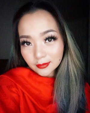 Put on my #Red and #Dance the Blues 💃
•
•
•
#beatenface #empoweringwoman #workingmom #workingmomlifestyle #redseries #bloodseries #clozette #rouge #rougemetal #tomford #tomfordlipstick #hermes #face #makeupart #makeupartist #makeuplover #idontplaniplay #livingmybestlife #selflove #selfcare #clozetteid