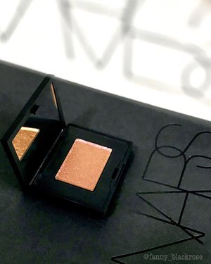 After long break with any @narsissist product, I come back and start with this beautiful single #eyeshadow 
Stunning colour ♥️ been using it non-stop playing around, mixing it with other products. 
Hopefully the packaging won’t turn into sticky mess again. It looks so lovely #blackbeauty like that. .
.
.
#nars #narsissist #narsmy #narsmalaysia #makeup #makeuppost #makeuptalk #makeuplover #makeup #makeuppost #makeupshoot #iphone #iphoneonly #iphonephotography #ilovemakeup #beautyblogger #bblog #beautyinfluencer #beautylover #beautygram #beautyinfluencer #wakeupandmakeup #clozetteid #clozette