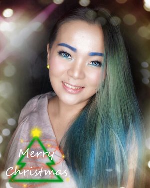 🎄 Merry Christmas 🎄 •
•
•
•
•
•
•
•
•
•
•
•
#christmas #bemerry #xmas #makeupoftheday #makeup #holiday #holiday2018 #clozette #clozetteid #christmas2018 #makeuppost #beautyinfluencer #sugarpill #tomfordbeauty #yslbeauty #yslbeaute #yslindonesia #manicpanic #silk #beautygram #wakeupandmakeup #luxurybeauty