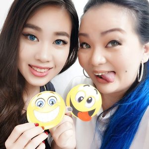 #ourfreshlookeyesexpresion #freshlookID #freshselfielooksby #clozetteID
😅✨😂✨ only for #clozette #clozetteambassador I'll post this kind of pic at my acc here 😅😂 #blueeyes #greeneyes #gemstonegreen 
Hi my new beautiful friend @juliasetiawan nice to know you babe 😘💋#instafriend #instafriendship