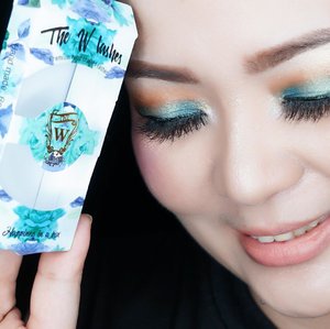 Happiness in a box 💙✨
Using @thewlashesofficial #LuCiel 💙✨
#fluffy #fluttery so #comfortable 💙✨
#minklashes #madeinindonesia #flutterylashes #beautygram #indobeautygram #beautyblogger #beautyvlogger #bblog #beautyblog #clozette #clozetteid #makeup #makeuptalk #makeuppost #thewlashesofficial #thewlashes #makeupaddict #makeuplover #luxurybeauty