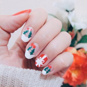 Ho-ho-ho! 🎅🏼 Just finished made a Xmas inspired nail art. Using the typical of Red &amp; Green colour. Merry Xmas for all of you who celebrate it! 🎄✨ #ClozetteID #NailArt #XmasNailArt