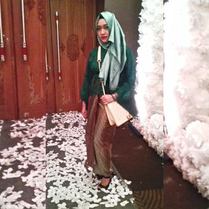 #brokat #green #blackhighheels #kebayamuslimah #cotd #clozetteid #hijab #hijaber #gucci