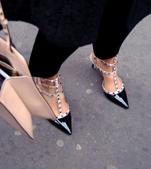 shoes of the day #Heels #studed