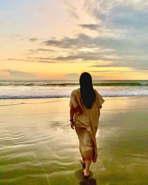 #Repost from Clozette Ambassador @fanny_blackrose.

I walk where the sun 🌞 kisses 😘 the ocean 🌊 
•
•
•
#blessed #dreamer #believer #believe #thankful #grateful #clozette #clozetteid #livingmybestlife #momentsofmine #shootoniphone #sunset #beautifulindonesia #ilovemylife #lifetothefullest #woman #idontplaniplay #idontplanipray