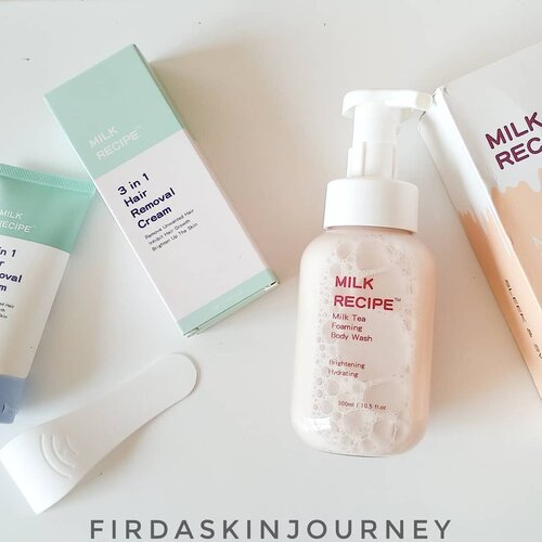 #Repost from Clozetter @firdaskinjourney.

✨MILK RECIPE✨
-
Haiii, I'm back.
Aku mau share review 2 produk yang lagi aku coba selama 3 minggu terakhir. Kedua produk ini dari brand Milk Recipe (@milkrecipe.id). Produk yang aku coba adalah Milk Tea Foaming Body Wash dan 3in1 Hair Removal Cream. Here's the review:
-
✨Milk Recipe Milk Tea Foaming Body Wash
Aku suka banget sama wanginya karena wangi susu + tea yang manis dan segar. Foamnya juga lembut banget tapi gampang ilang, jadi harus cepet-cepet dipakai biar gak terbuang.

Setelah dibilas, kulitku kerasa lembap tapi gak licin. Nyaman banget. Ditambah wangi milk tea yang nempel di kulit bikin makin relax.

Minusnya cuma satu sih, boros. Karena tiap mandi aku perlu sekitar 8 pump lebih buat seluruh badan. Aku pakainya hemat-hemat banget, sayang.
-
✨Milk Recipe 3in1 Hair Removal Cream
Teksturnya thick cream dan wanginya aneh banget, aku gak kuat nyium wanginya. Untung pakainya gak di muka sih, jadi gak begitu keganggu sama wanginya.

Buatku yang punya bulu lebat + panjang, produk ini membantu banget kalo lagi males waxing. Pakainya gampang dan gak bikin sakit. Yang paling aku suka sih, produk ini gak bikin kulitku iritasi atau muncul ingrown hair gitu, jadi kerasa nyaman banget. (Lihat slide 7 untuk pengaplikasian)

Emang sih gak bertahan lama, baru seminggu udah muncul lagi bulunya (lihat slide terakhir). Tapi sejauh ini aku merasa terbantu banget sama produk ini.

So far, keduanya aku suka karena performanya gak mengecewakan. Dengan harga yang cukup affordable, kedua produk Milk Recipe ini wajib kamu coba.
-
✨Body wash: Rp54.000
✨Hair removal cream: Rp35.000
✨Where to buy? Misscindy9059 (Shopee) atau cek @milkrecipe.id for more info.