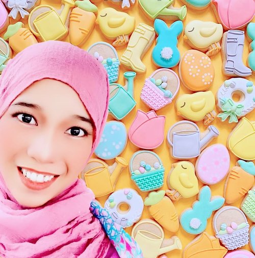 My Pink Hijab in front of Yellow Background with lot of Cookies :)