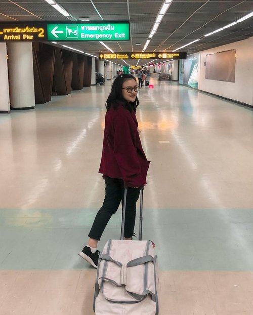#Repost from Clozette Ambassador @sucifitriaapriani.

new beginnings and a long awaited endings, arrivals and departures, hellos and goodbyes ( airport )
-
#airport #hateloverelationship 
#clozette #clozetteid
