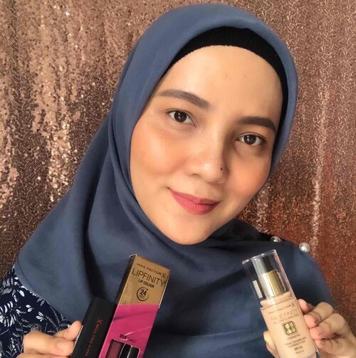 Yeay seneng banget dapet giveaway dr @clozette paket makeup @maxfactorindonesia . Suka banget sama semua isi nya 😍 Ini sih kepake banget , thankyou @clozette 