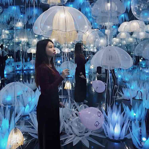In the jelly fish room #ootd #fashion #clozetteid #beauty #blogger #model