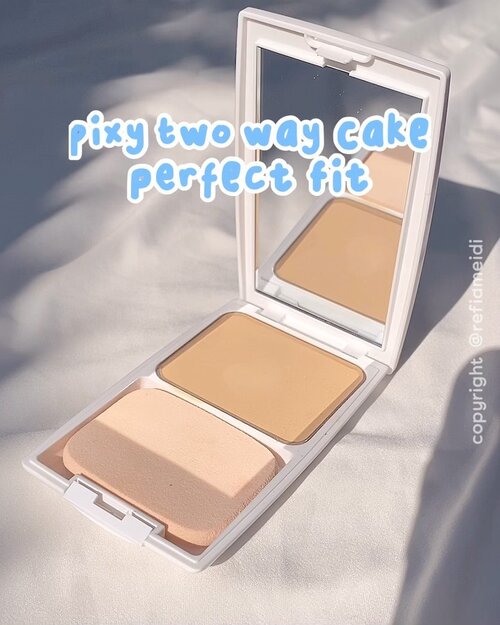 Ga pake foundation pun bisa cakep kan? Aku udh hampir gapernah makeup cuma pake two way cake doang loh. Ternyata pas nyoba kaget juga hasilnya bisa bagus. 

Btw Harganya cuma 39.000 loh ✨ 

Complexions nya bagus menurut aku dengan cuma pake ini aja, tapi sebenernya agak sedikit abu di under eye karena mata panda aku parah sih kalo ga pake colour corrector dulu (kalo kamu sering liat makeup pasti ngeuh agak abu dikiiiiit di under eye, tp kalo org awam mungkin ga akan ngeuh karena ga gitu keliatan, Jadi masih aman lah).

Saran dr aku : Pake colour corrector dulu terus pake ini bakalan lebih mantulity lagi sih pasti 👍🏻

#makeup #makeuptutorial #makeupnatural #clozetteid #indonesiabeautyblogger #pixy