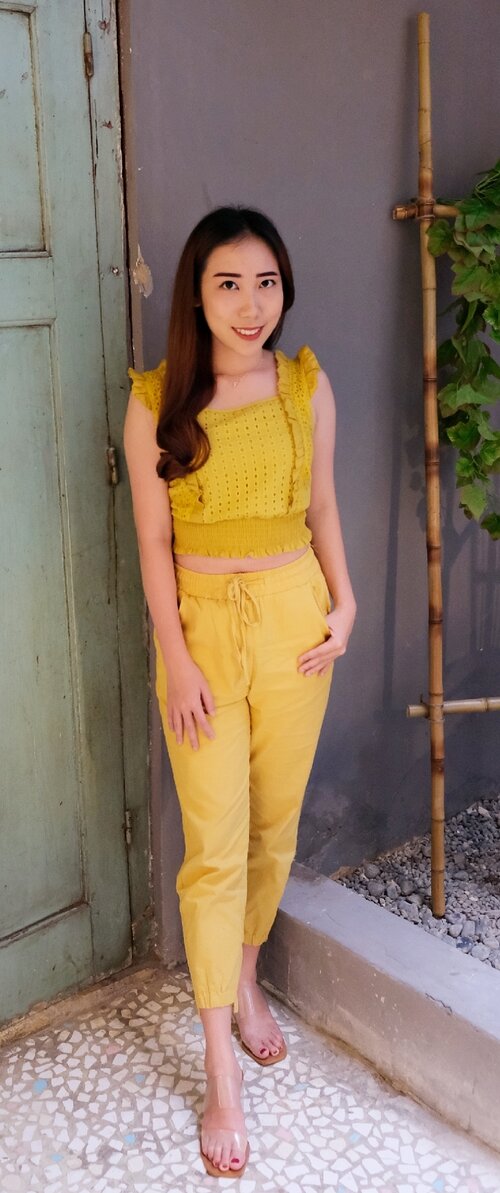 Yellow OOTD 😊