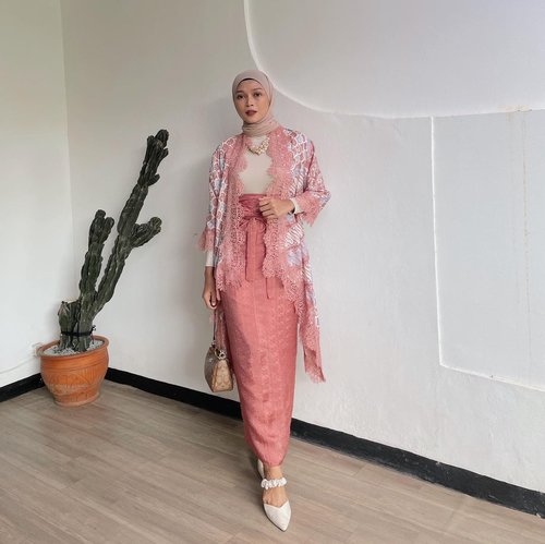 #Repost from Clozette Crew @astrityas.


for your special occasion, @gaunhijabsale ✨ Affordable price, good materials, pretty color, and go check another collection!❤️
-

#ootd #clozetteid #ootdindo #outfitinspiration #hijablook #hijaboutfit #hijabstyle #hijabfashion #hijabfashionstyle #ootdhijabinspiration #fashiontips #fashioninspiration